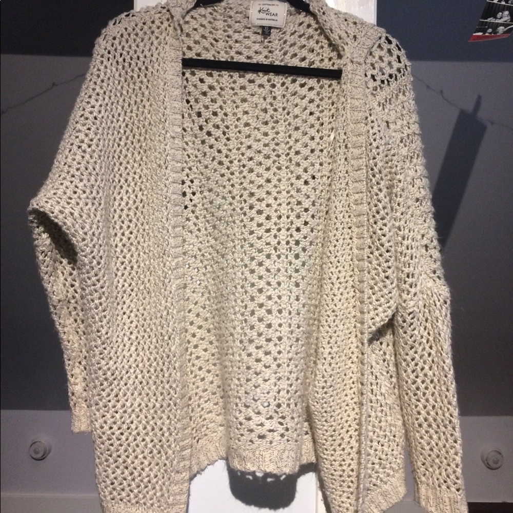 Oversized cream cardigan